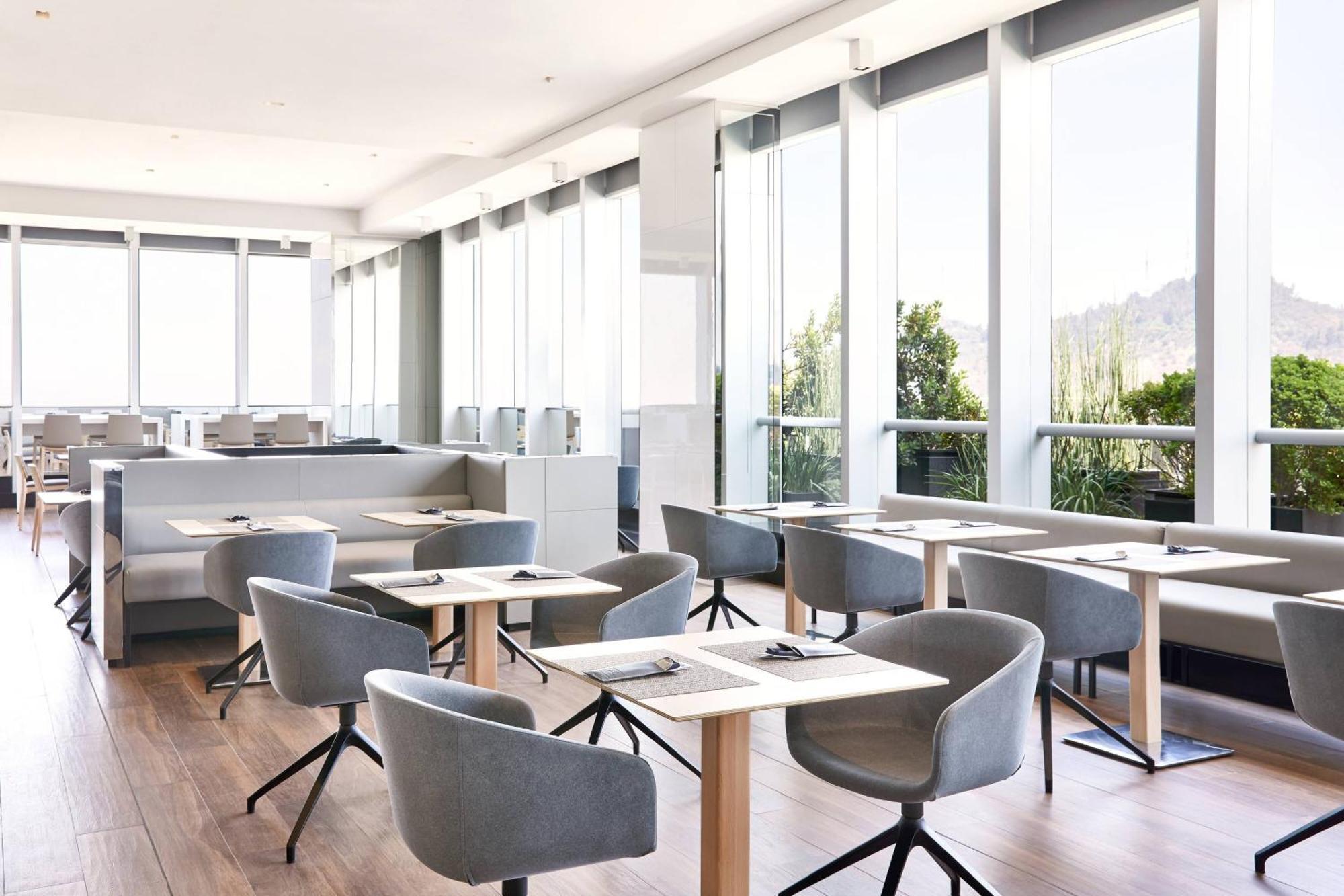 Ac Hotel By Marriott Santiago Cenco Costanera Exterior foto